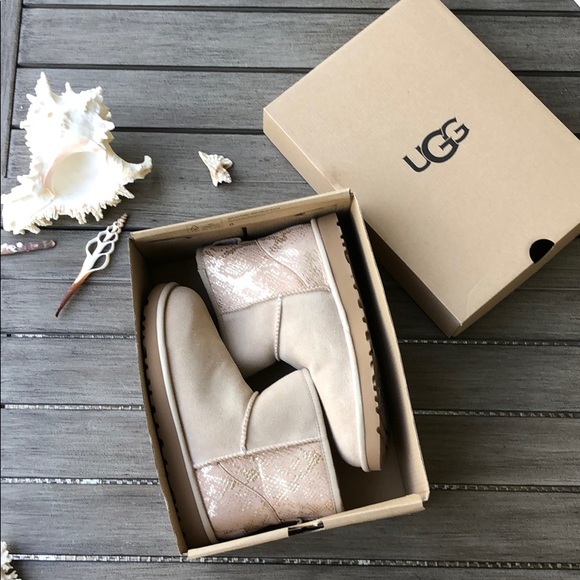 🌴🌼UGG- Ankle BOOTS🌼🌴 - Picture 2 of 11